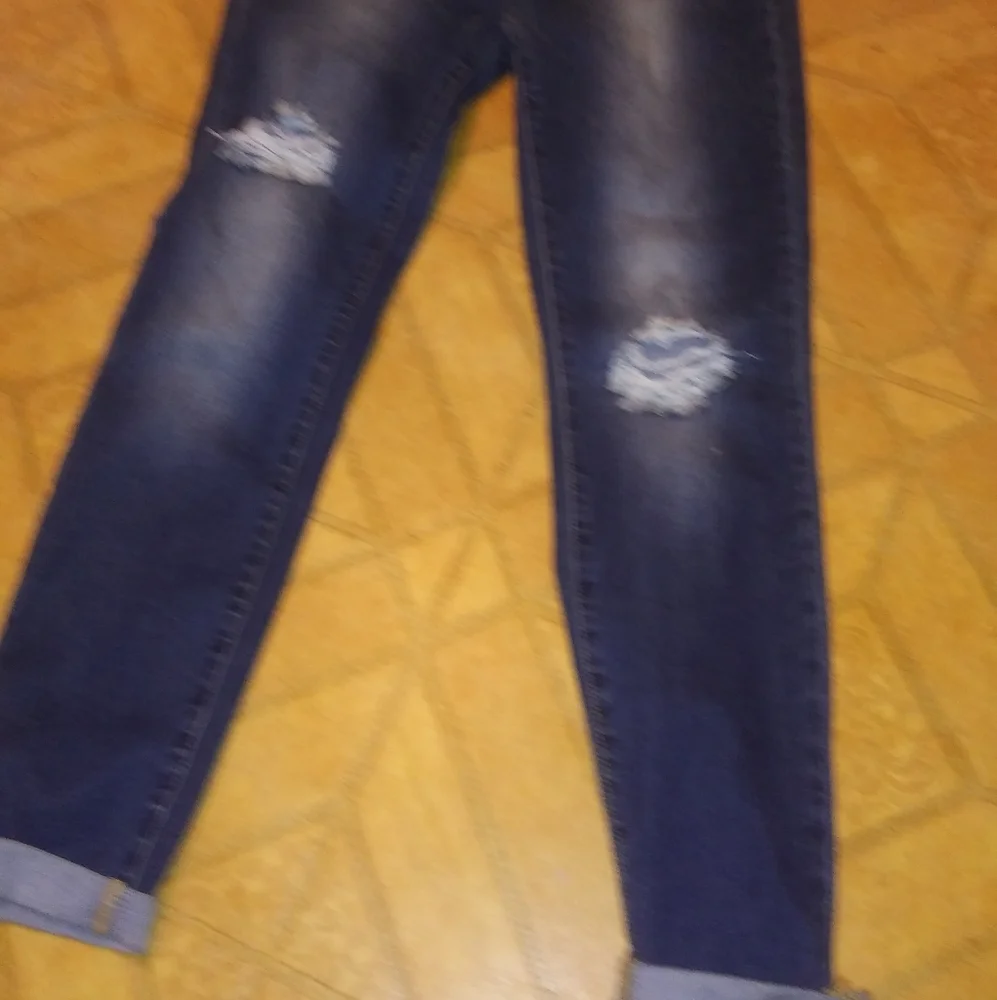 Articles of society distressed jean